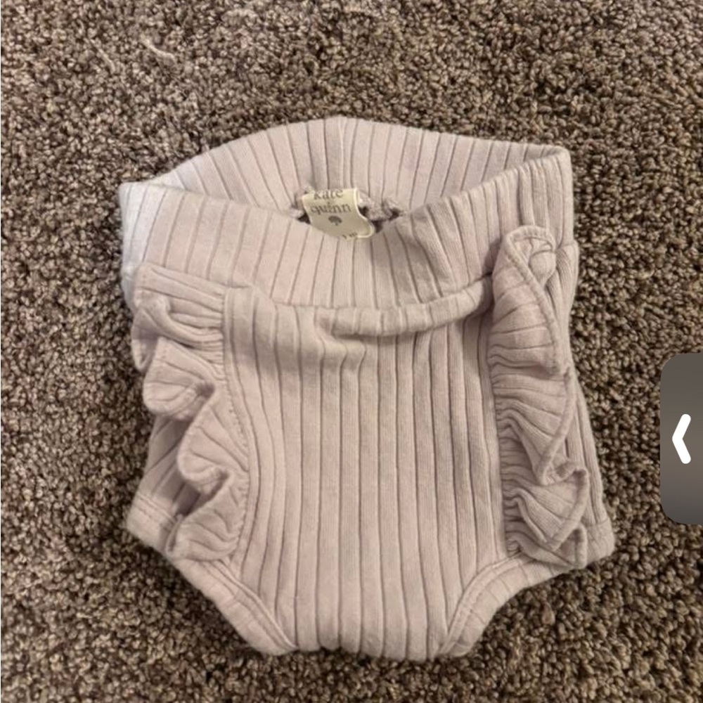 kate quinn Ribbed Ruffle Diaper Cover in Light Gray